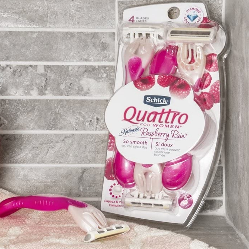 Schick Quattro for Women Disposable Razors Raspberry Rain Scented Handle, 3 ct